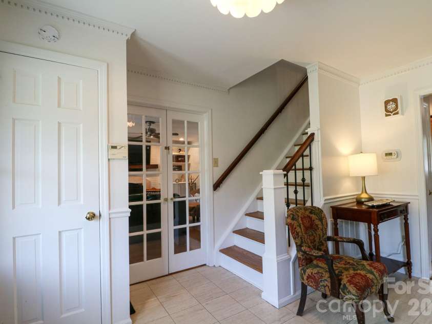 120 Wellington Drive, Salisbury, NC 28144.  MLS# CAR4393362, YatesRealty ID 30442. Entry