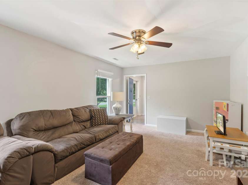 2012 Killarney Place, Charlotte, NC 28262.  MLS# CAR4272576, YatesRealty ID 30442. 