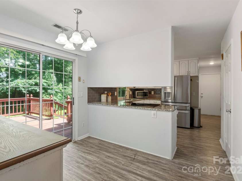 2012 Killarney Place, Charlotte, NC 28262.  MLS# CAR4272576, YatesRealty ID 30442. 