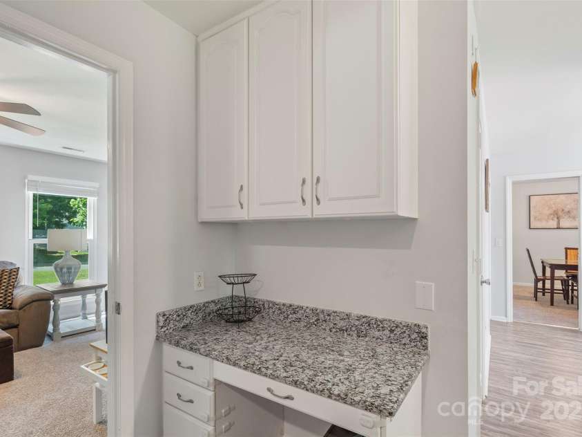 2012 Killarney Place, Charlotte, NC 28262.  MLS# CAR4272576, YatesRealty ID 30442. 