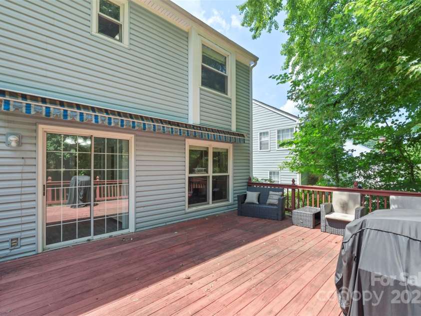 2012 Killarney Place, Charlotte, NC 28262.  MLS# CAR4272576, YatesRealty ID 30442. 