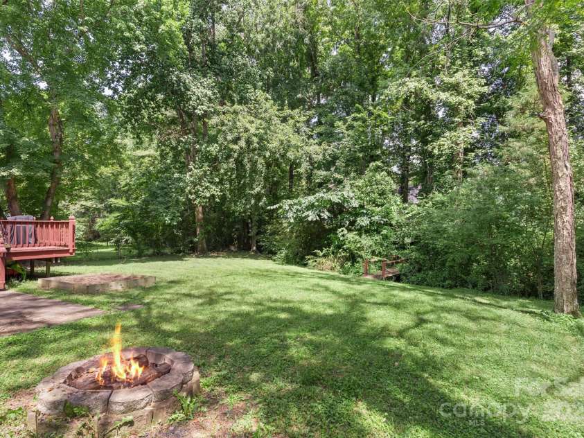 2012 Killarney Place, Charlotte, NC 28262.  MLS# CAR4272576, YatesRealty ID 30442. 