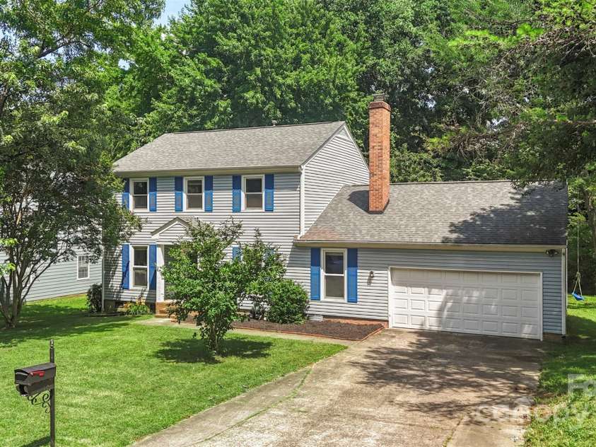 2012 Killarney Place, Charlotte, NC 28262.  MLS# CAR4272576, YatesRealty ID 30442. 