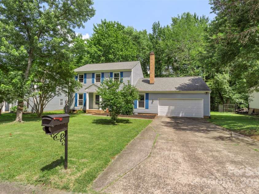 2012 Killarney Place, Charlotte, NC 28262.  MLS# CAR4272576, YatesRealty ID 30442. 