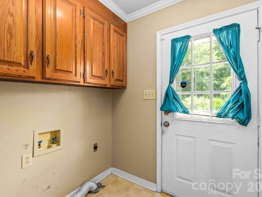 1719 Suther Road, Concord, NC 28025.  MLS# CAR4389080, YatesRealty ID 30444. 