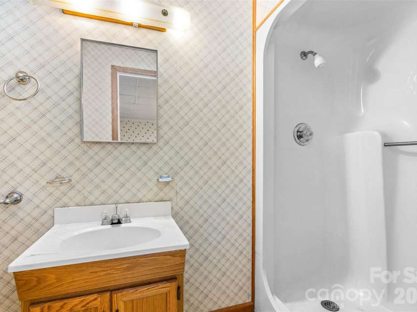 1719 Suther Road, Concord, NC 28025.  MLS# CAR4389080, YatesRealty ID 30444. 