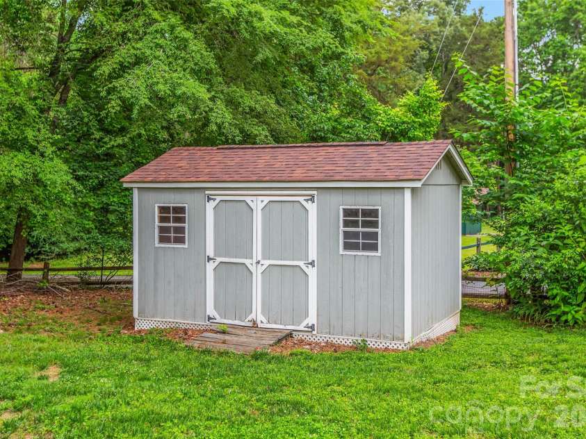 1719 Suther Road, Concord, NC 28025.  MLS# CAR4389080, YatesRealty ID 30444. 