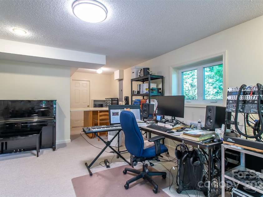 263 Ugedaliyvi Court, Brevard, NC 28712.  MLS# CAR4281622, YatesRealty ID 30444. 