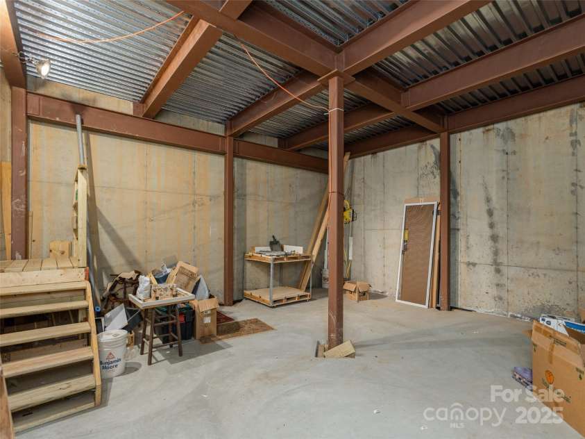 365 Jonathan Creek Drive, Etowah, NC 28729.  MLS# CAR4281995, YatesRealty ID 30445. 