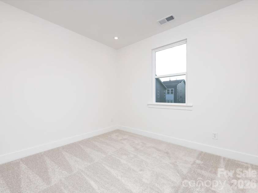 7022 Impulse Court, Charlotte, NC 28205.  MLS# CAR4349977, YatesRealty ID 30446. Secondary en-suite