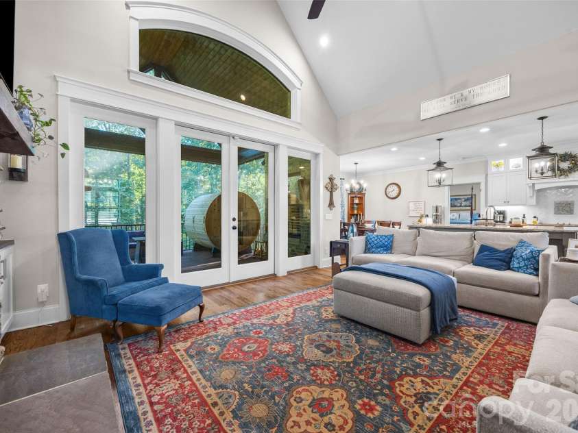 517 Linwood Road, Mooresville, NC 28115.  MLS# CAR4392646, YatesRealty ID 30448. Open floor plan with vaulted ceiling.