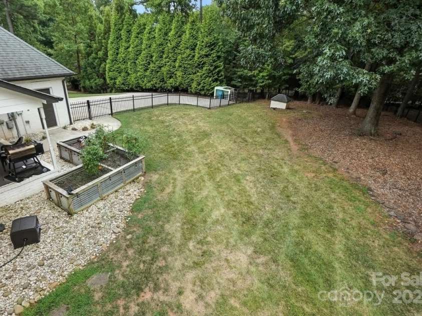 9034 Wingpoint Drive, Belmont, NC 28012.  MLS# CAR4286179, YatesRealty ID 30448. 