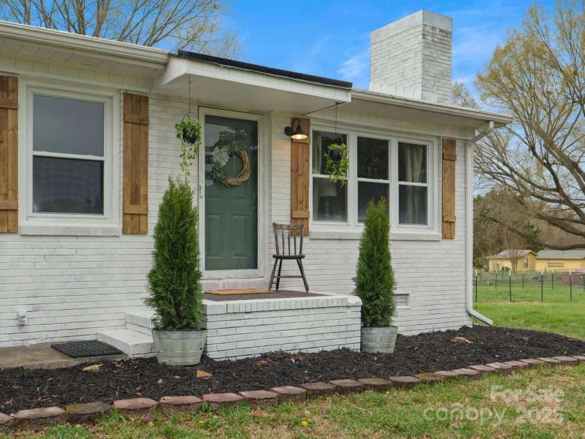 5622 Rocky River Road, Monroe, NC 28112.  MLS# CAR4227394, YatesRealty ID 3045. 