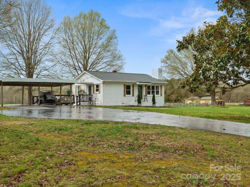 5622 Rocky River Road, Monroe, NC 28112.  MLS# CAR4227394, YatesRealty ID 3045. 