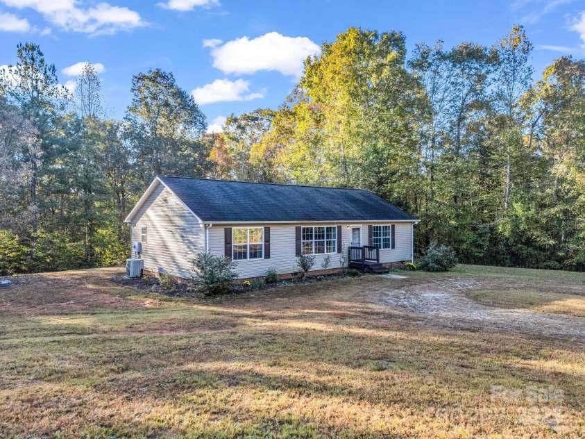 663 Landrum Road, Columbus, NC 28722.  MLS# CAR4315052, YatesRealty ID 30450. 