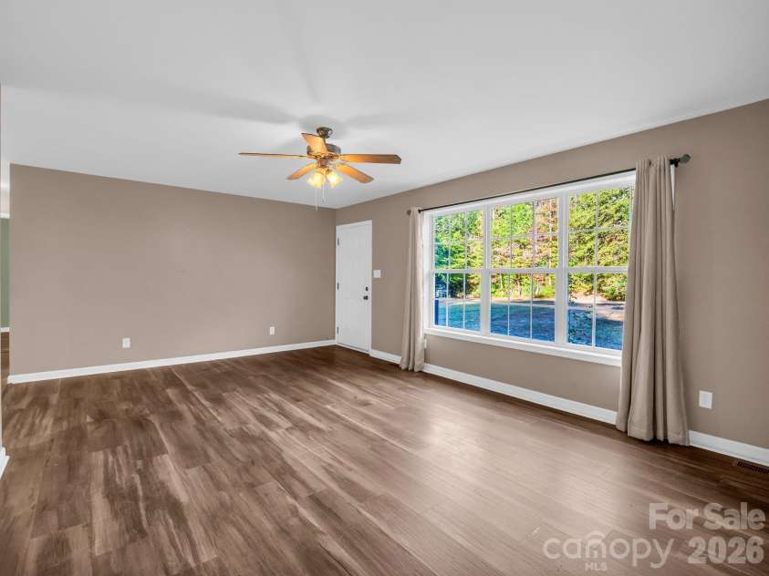 663 Landrum Road, Columbus, NC 28722.  MLS# CAR4315052, YatesRealty ID 30450. 