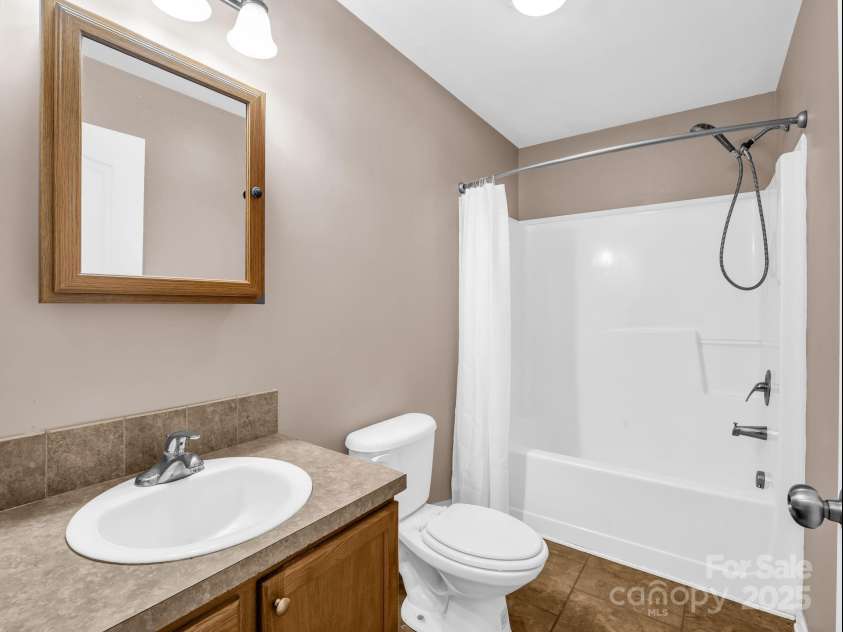 663 Landrum Road, Columbus, NC 28722.  MLS# CAR4315052, YatesRealty ID 30450. Hall Bath