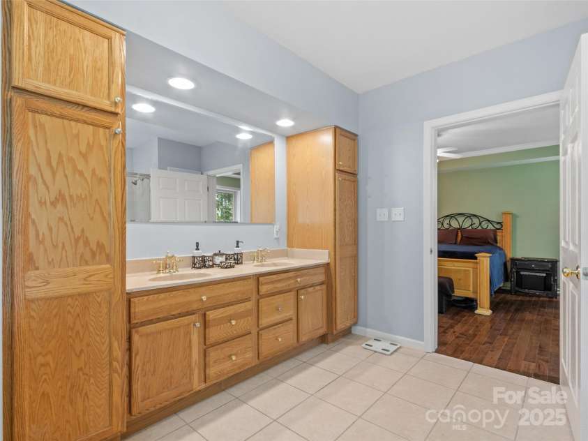 161 Blue Rock Road, Burnsville, NC 28714.  MLS# CAR4282910, YatesRealty ID 30451. 