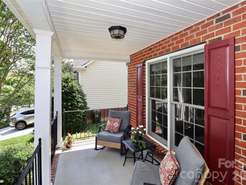 9933 Nicole Lane, Charlotte, NC 28269.  MLS# CAR4391577, YatesRealty ID 30451. 