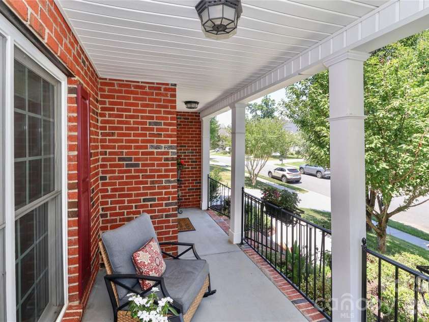 9933 Nicole Lane, Charlotte, NC 28269.  MLS# CAR4391577, YatesRealty ID 30451. 