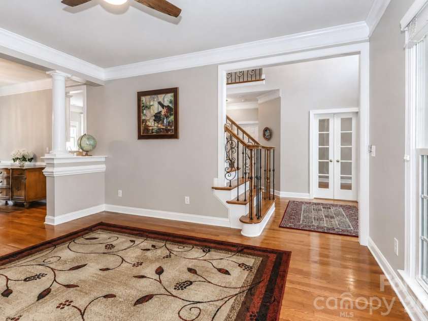 9933 Nicole Lane, Charlotte, NC 28269.  MLS# CAR4391577, YatesRealty ID 30451. 