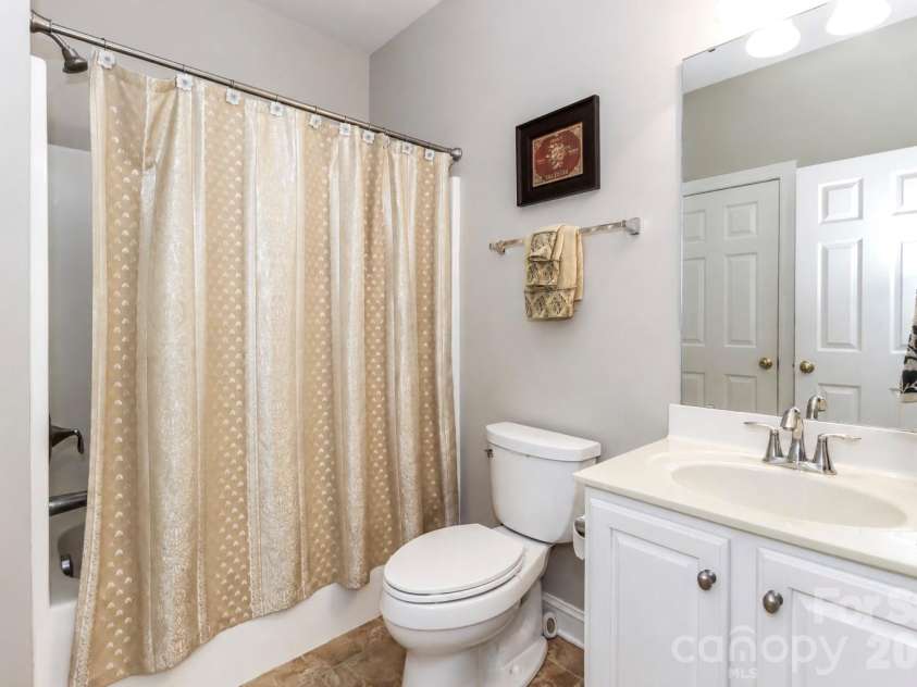 9933 Nicole Lane, Charlotte, NC 28269.  MLS# CAR4391577, YatesRealty ID 30451. 