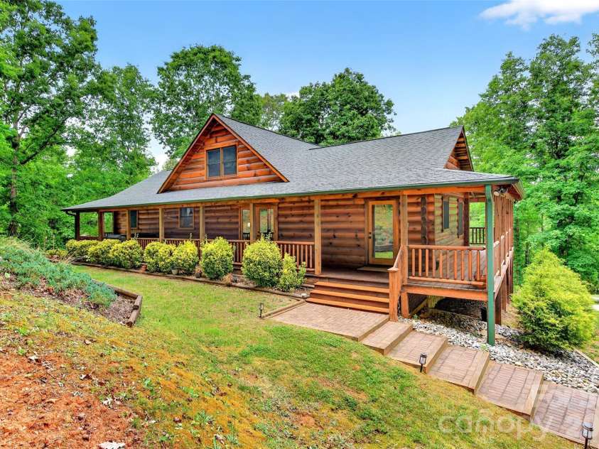 34 Waterfall Drive, Marion, NC 28752.  MLS# CAR4381910, YatesRealty ID 30452. 
