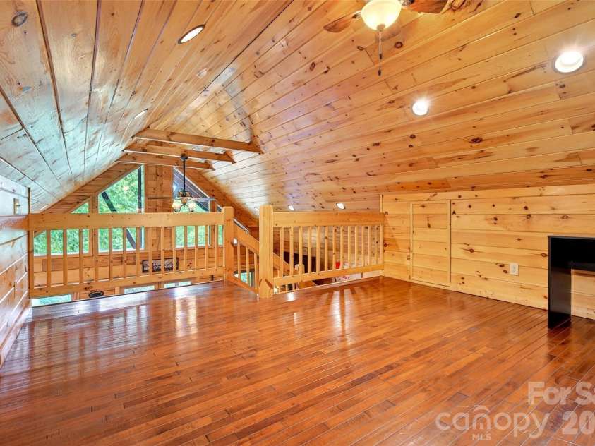 34 Waterfall Drive, Marion, NC 28752.  MLS# CAR4381910, YatesRealty ID 30452. 