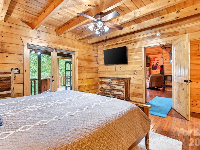 34 Waterfall Drive, Marion, NC 28752.  MLS# CAR4381910, YatesRealty ID 30452. 