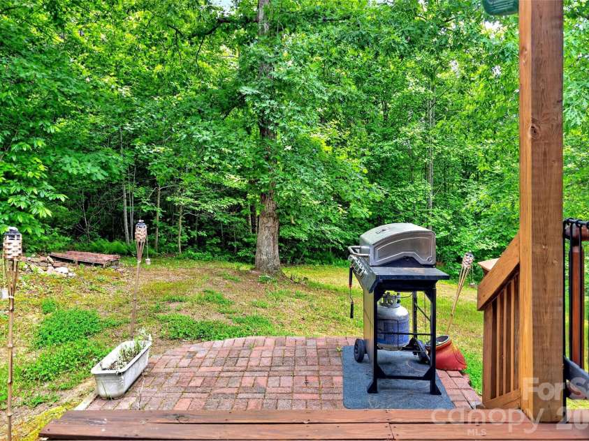 34 Waterfall Drive, Marion, NC 28752.  MLS# CAR4381910, YatesRealty ID 30452. 