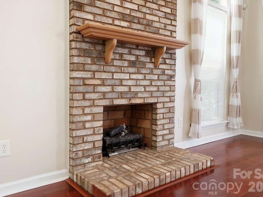 11323 Laurel View Drive, Charlotte, NC 28273.  MLS# CAR4391309, YatesRealty ID 30453. 