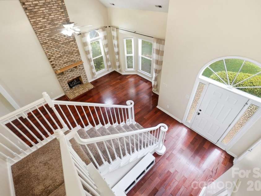 11323 Laurel View Drive, Charlotte, NC 28273.  MLS# CAR4391309, YatesRealty ID 30453. 