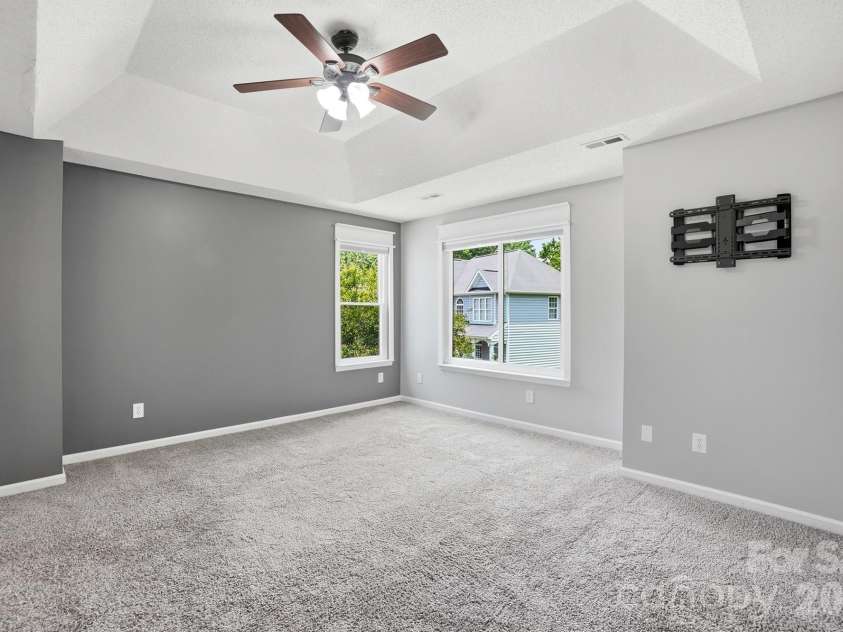 11323 Laurel View Drive, Charlotte, NC 28273.  MLS# CAR4391309, YatesRealty ID 30453. 
