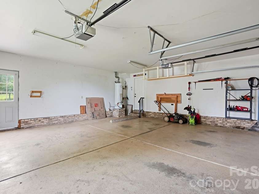 11323 Laurel View Drive, Charlotte, NC 28273.  MLS# CAR4391309, YatesRealty ID 30453. 