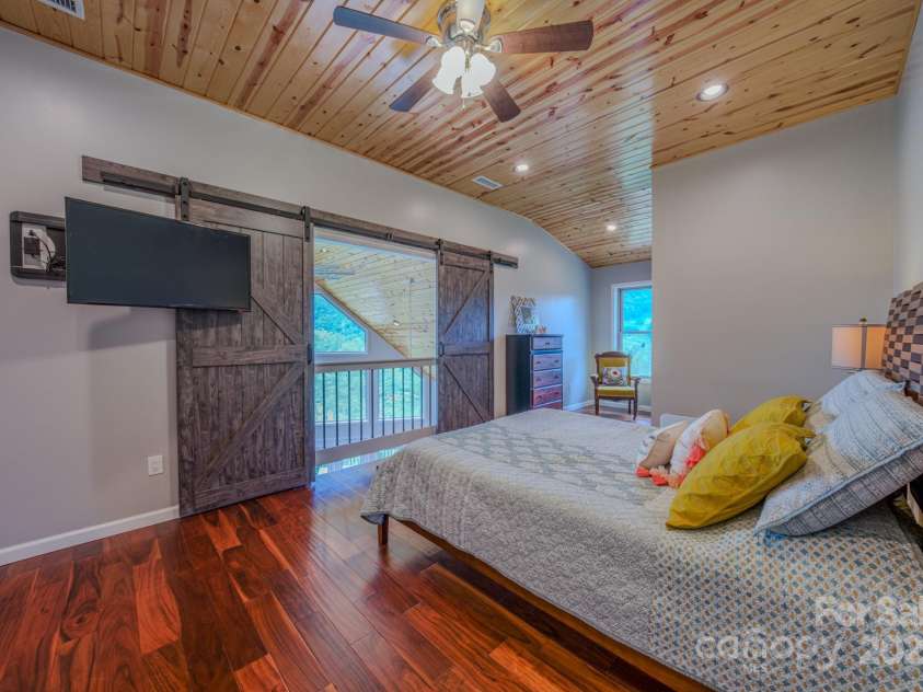 27 Country Beech Lane, Burnsville, NC 28714.  MLS# CAR4288106, YatesRealty ID 30453. 2nd bedroom with view