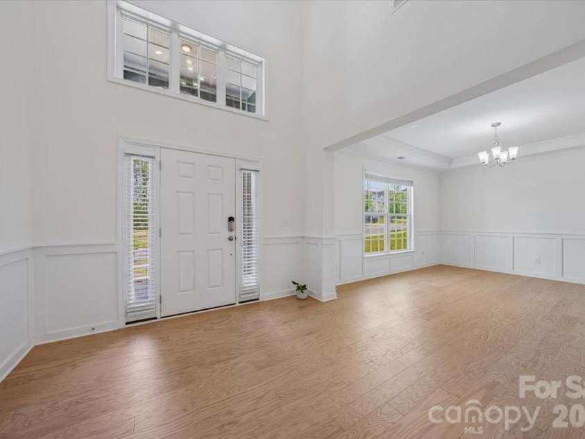 7202 Glenroe Drive, Huntersville, NC 28078.  MLS# CAR4376638, YatesRealty ID 30454. 