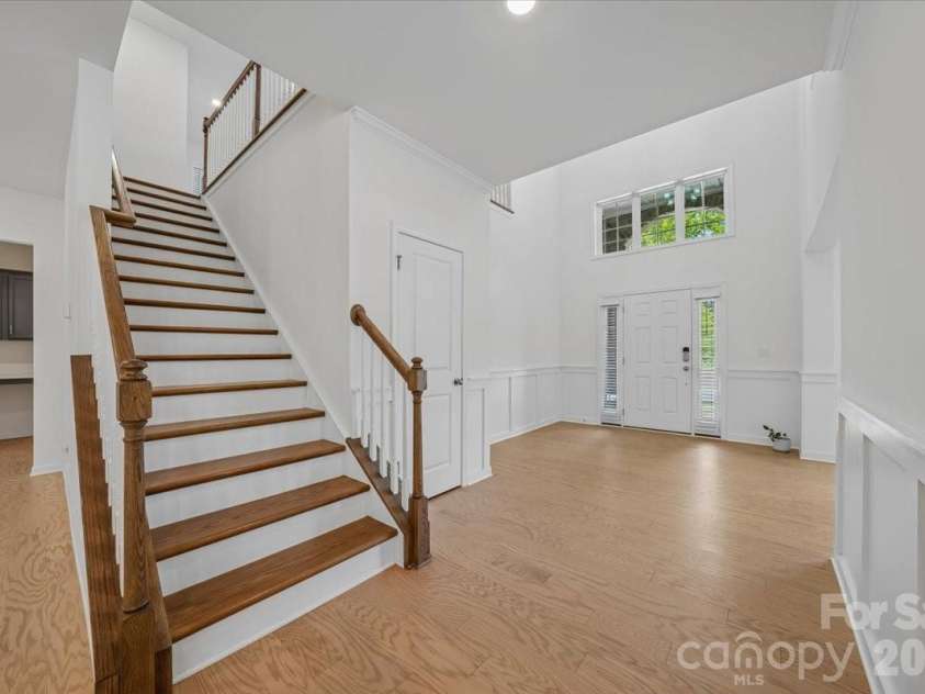 7202 Glenroe Drive, Huntersville, NC 28078.  MLS# CAR4376638, YatesRealty ID 30454. 