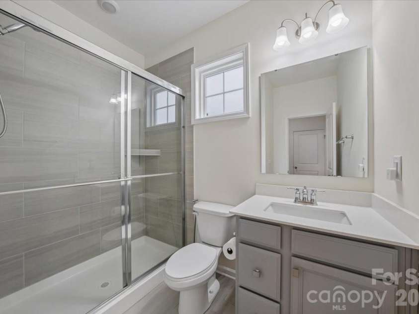 7202 Glenroe Drive, Huntersville, NC 28078.  MLS# CAR4376638, YatesRealty ID 30454. 