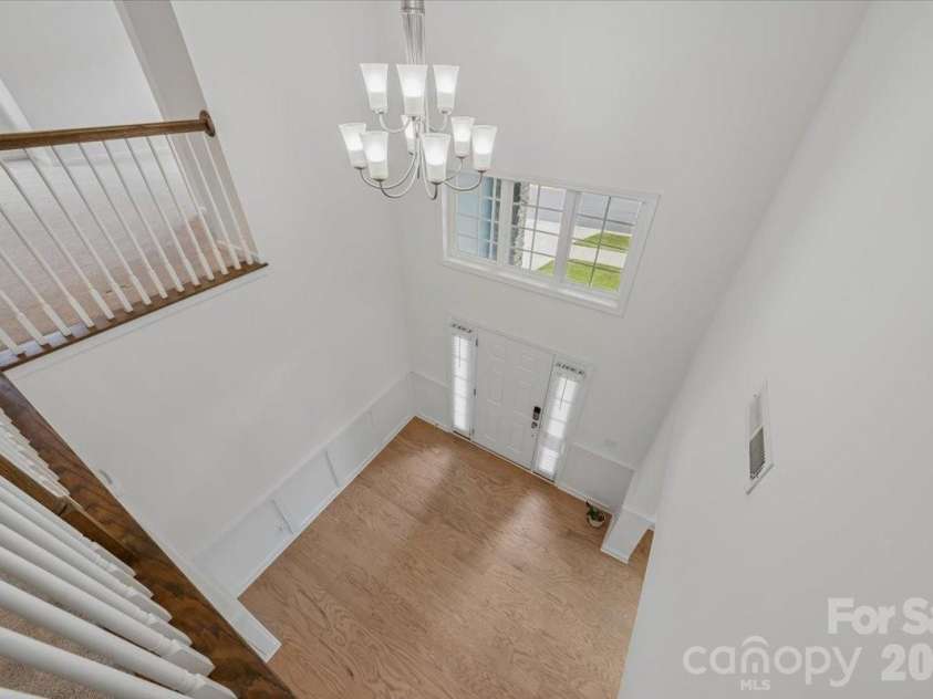 7202 Glenroe Drive, Huntersville, NC 28078.  MLS# CAR4376638, YatesRealty ID 30454. 