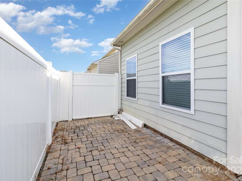 4543 Tradd Circle, Monroe, NC 28110.  MLS# CAR4288118, YatesRealty ID 30455. 