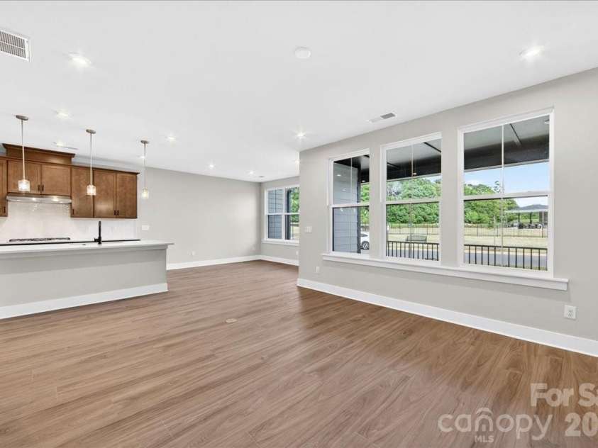 79 Seven Oaks Landing, Belmont, NC 28012.  MLS# CAR4387496, YatesRealty ID 30455. Open concept first floor