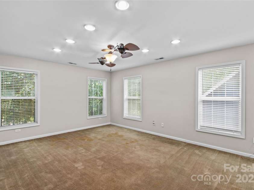 315 Wood Duck Loop, Mooresville, NC 28117.  MLS# CAR4268002, YatesRealty ID 30458. 315 Wood Duck Loop, Mooresville NC MLS 4268002 Waterfront. Upstairs loft 