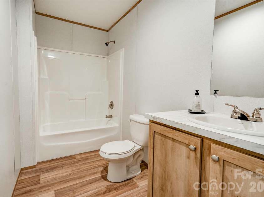 106 Advent Drive, Grover, NC 28073.  MLS# CAR4389271, YatesRealty ID 30459. Bath 2