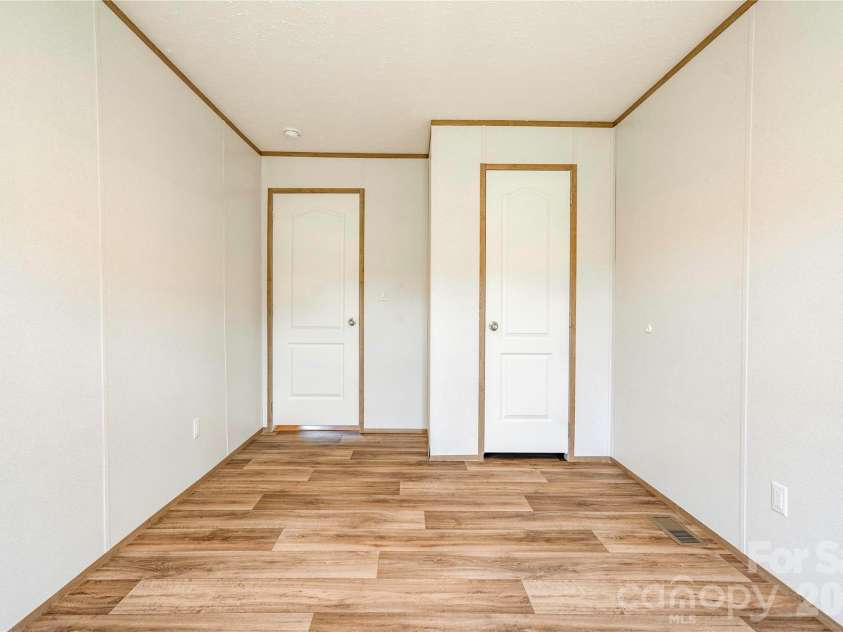 106 Advent Drive, Grover, NC 28073.  MLS# CAR4389271, YatesRealty ID 30459. Bedroom 3