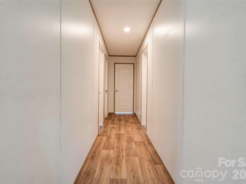 106 Advent Drive, Grover, NC 28073.  MLS# CAR4389271, YatesRealty ID 30459. Hallway