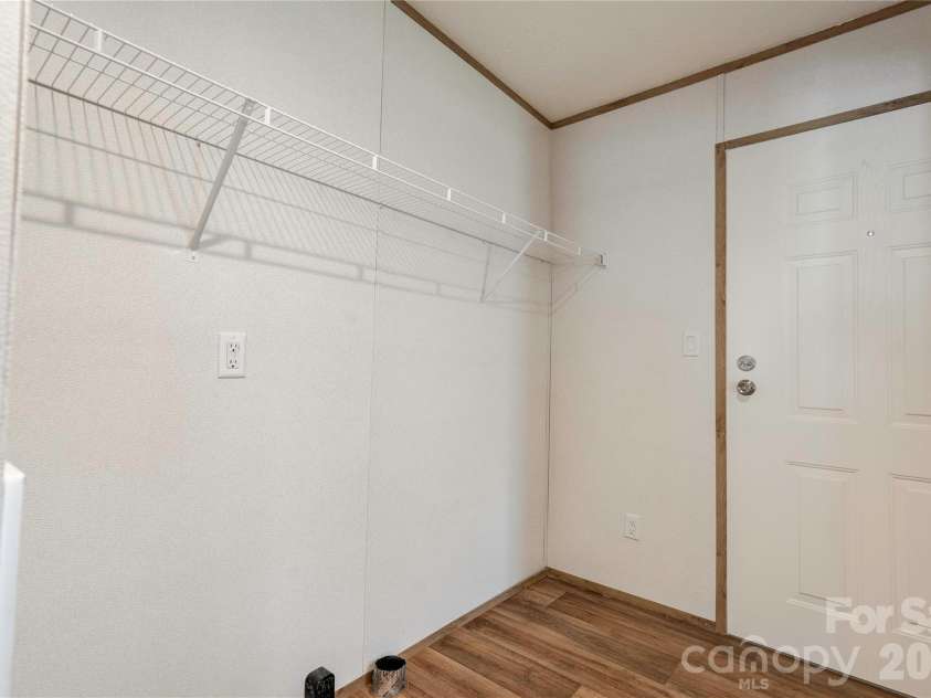 106 Advent Drive, Grover, NC 28073.  MLS# CAR4389271, YatesRealty ID 30459. Laundry Room