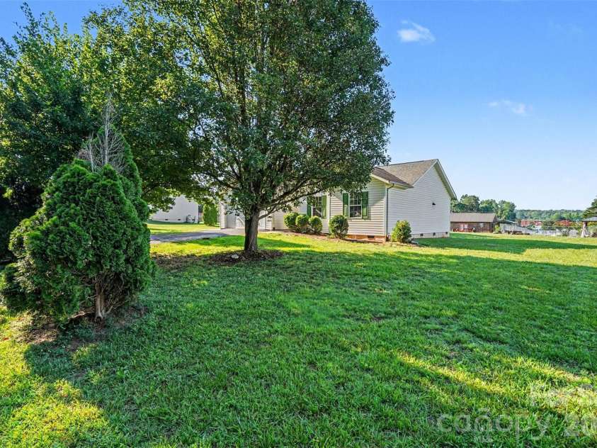 105 3rd Avenue, Hildebran, NC 28637.  MLS# CAR4327231, YatesRealty ID 3046. Green Level Lot
