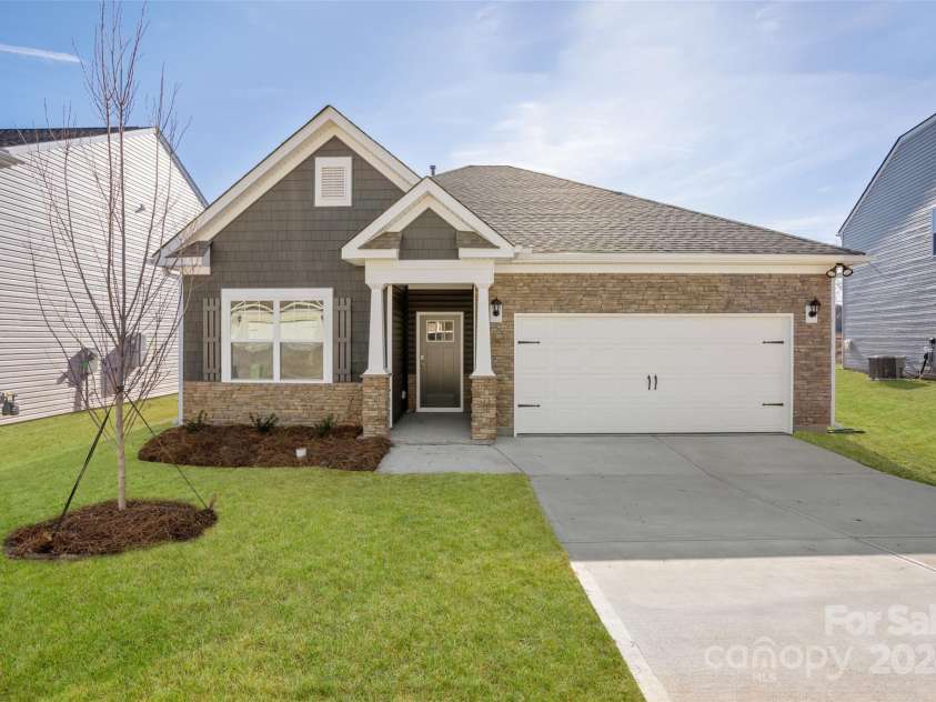 105 Woodvale Drive, Waynesville, NC 28786.  MLS# CAR4171689, YatesRealty ID 3046. Representation Photo Only