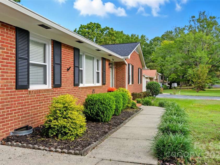 2101 Shady Lane, Monroe, NC 28110.  MLS# CAR4306238, YatesRealty ID 3046. 