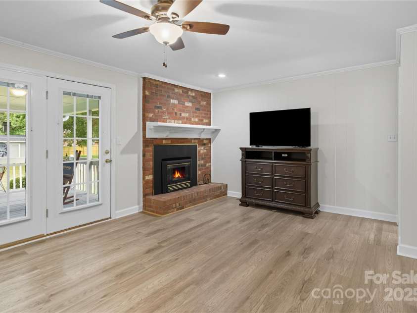 2101 Shady Lane, Monroe, NC 28110.  MLS# CAR4306238, YatesRealty ID 3046. DEN